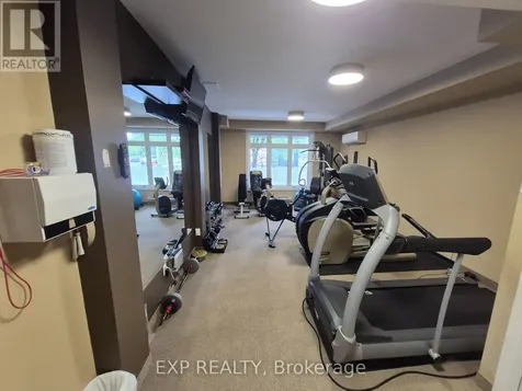 323 Winona Avenue Ottawa ON K1Z 5H3