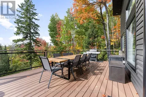 820 Hopefield Road East Madawaska Valley ON K0J 1B0