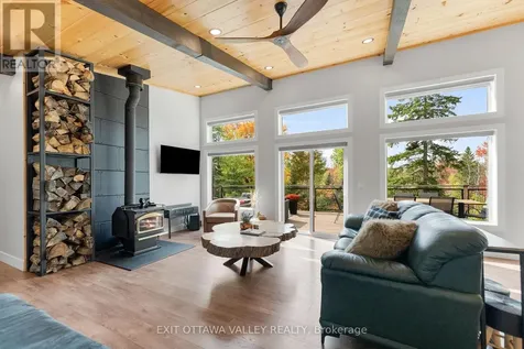 820 Hopefield Road East Madawaska Valley ON K0J 1B0
