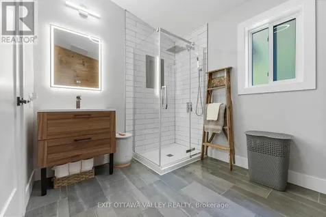 820 Hopefield Road East Madawaska Valley ON K0J 1B0