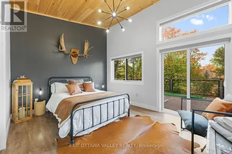 820 Hopefield Road East Madawaska Valley ON K0J 1B0