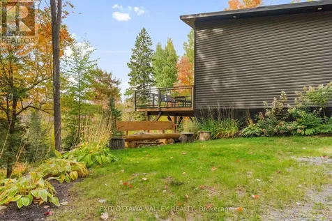 820 Hopefield Road East Madawaska Valley ON K0J 1B0