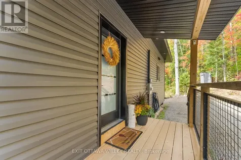 820 Hopefield Road East Madawaska Valley ON K0J 1B0