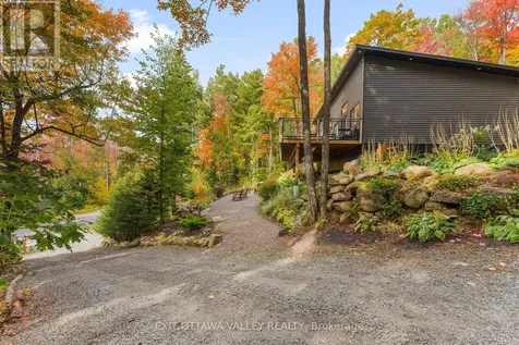 820 Hopefield Road East Madawaska Valley ON K0J 1B0
