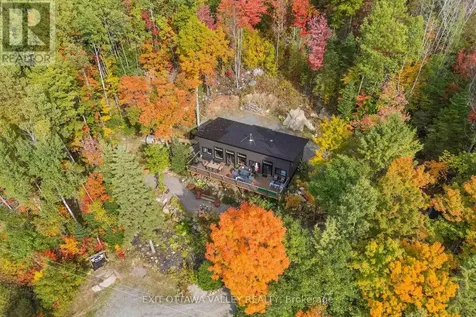 820 Hopefield Road East Madawaska Valley ON K0J 1B0
