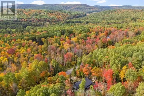 820 Hopefield Road East Madawaska Valley ON K0J 1B0