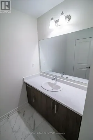 19 Greer Street Barrie ON L9S 2Z5