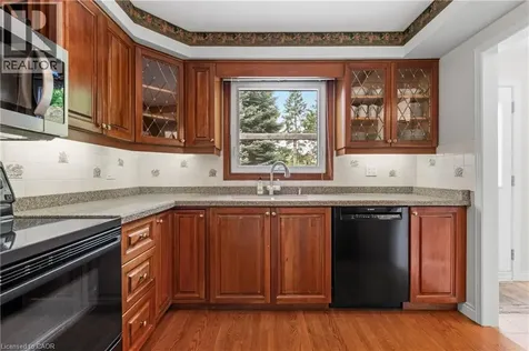 2170 Belgrave Court Burlington ON L7P 3R5