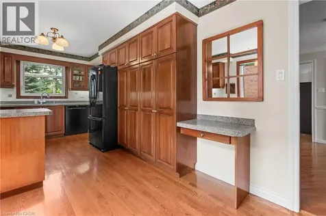 2170 Belgrave Court Burlington ON L7P 3R5