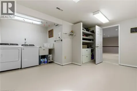 2170 Belgrave Court Burlington ON L7P 3R5