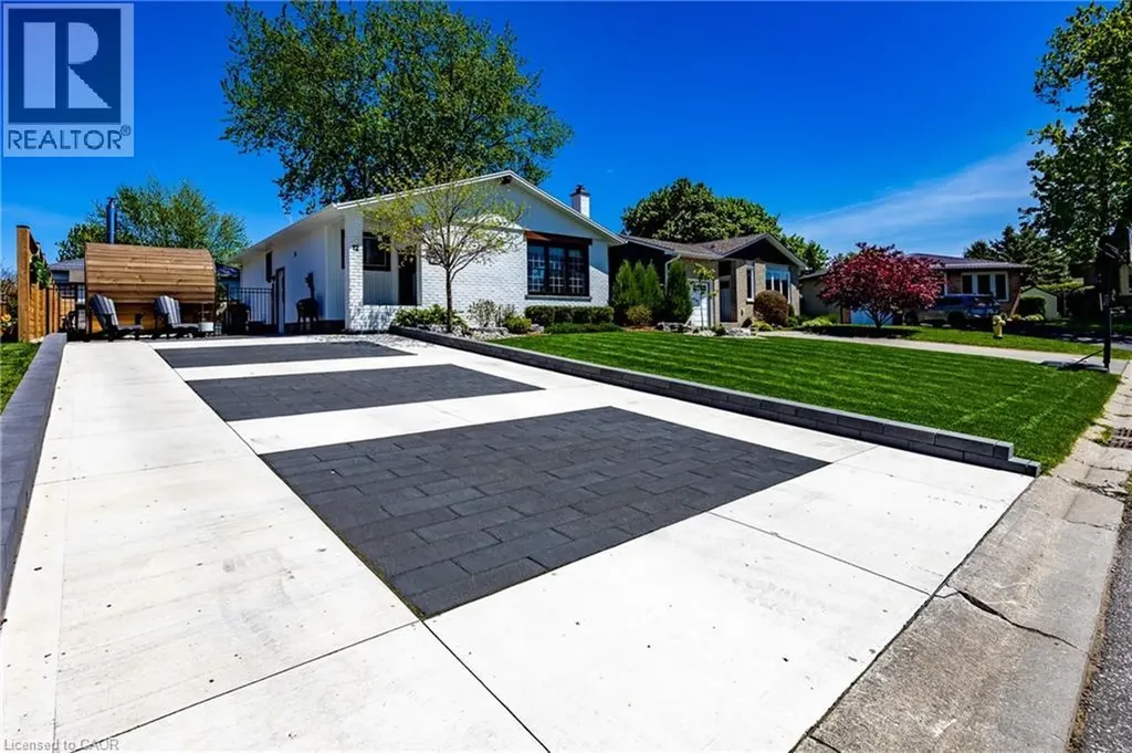 12 Westdale Avenue Port Dover ON N0A 1N4