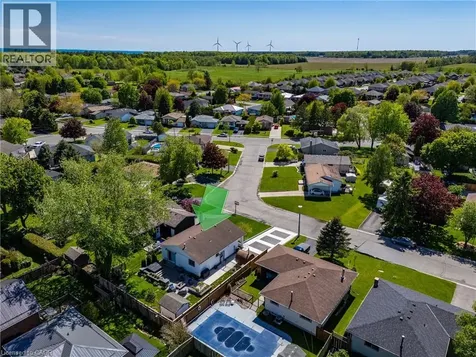 12 Westdale Avenue Port Dover ON N0A 1N4