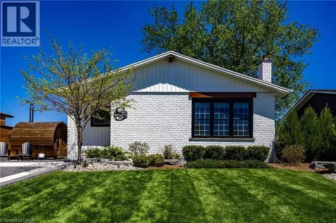 12 Westdale Avenue Port Dover ON N0A 1N4