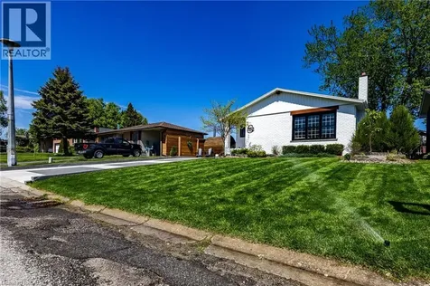 12 Westdale Avenue Port Dover ON N0A 1N4