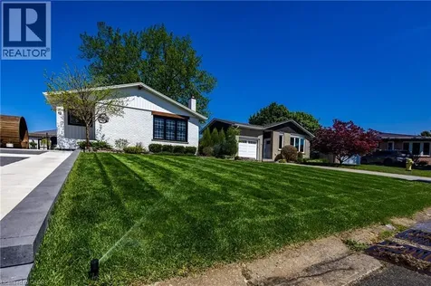 12 Westdale Avenue Port Dover ON N0A 1N4