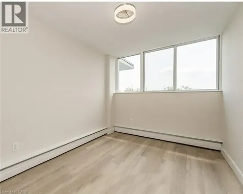 11 Neilson Drive Toronto ON M9C 1V4