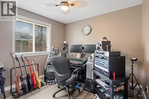 25 Golfview Drive Kingsville ON N9Y 4E3