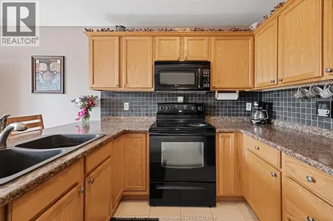 25 Golfview Drive Kingsville ON N9Y 4E3