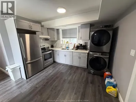 495 Mcewan Avenue Windsor ON N9B 2E7