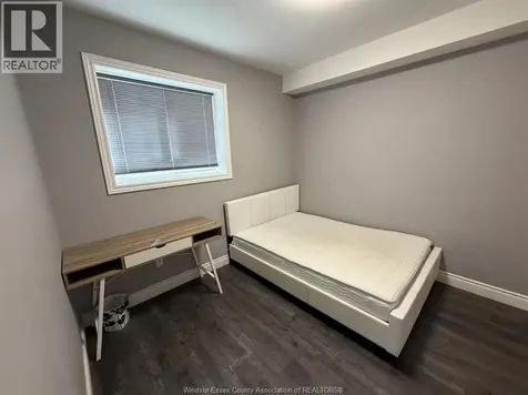 495 Mcewan Avenue Windsor ON N9B 2E7