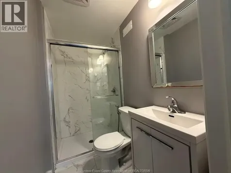 495 Mcewan Avenue Windsor ON N9B 2E7
