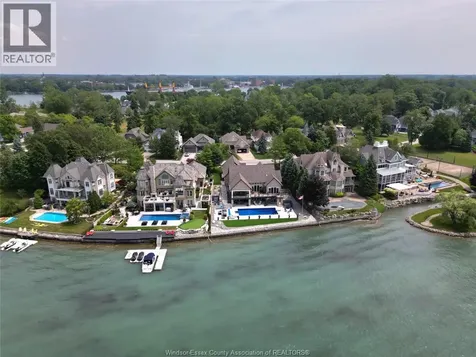 271 Crystal Bay Amherstburg ON N9V 4A6