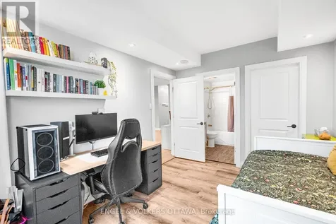 200 Rideau Street Ottawa ON K1N 5Y1