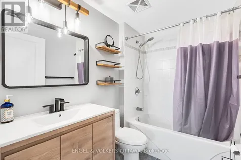 200 Rideau Street Ottawa ON K1N 5Y1