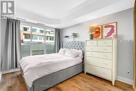 200 Rideau Street Ottawa ON K1N 5Y1