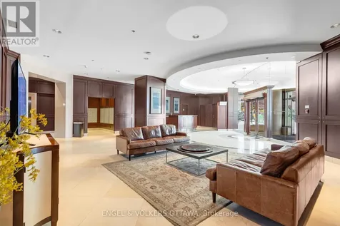 200 Rideau Street Ottawa ON K1N 5Y1