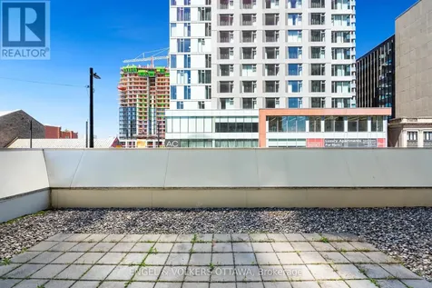 200 Rideau Street Ottawa ON K1N 5Y1