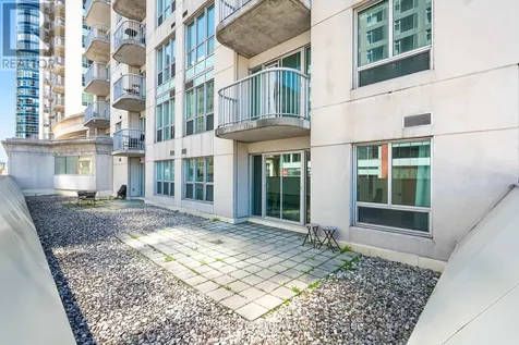 200 Rideau Street Ottawa ON K1N 5Y1