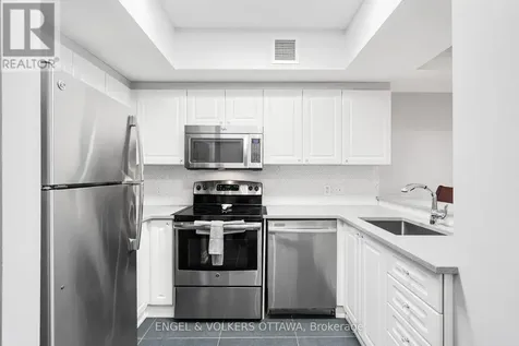 200 Rideau Street Ottawa ON K1N 5Y1