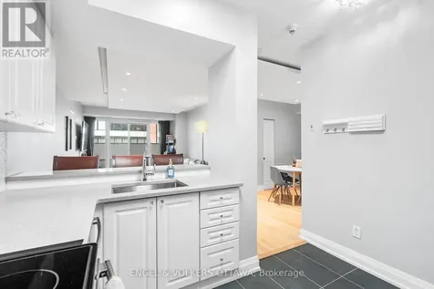 200 Rideau Street Ottawa ON K1N 5Y1