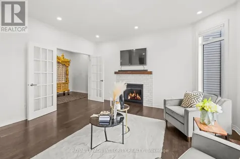789 Fiddlehead Street Ottawa ON K1T 0N2