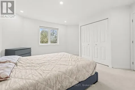 789 Fiddlehead Street Ottawa ON K1T 0N2