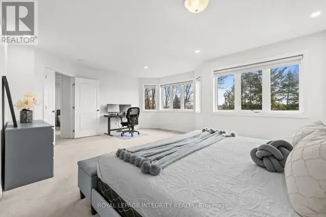 789 Fiddlehead Street Ottawa ON K1T 0N2