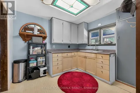 92 Orvigale Road Ottawa ON K2B 5A2