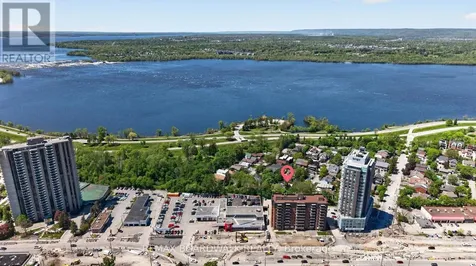 92 Orvigale Road Ottawa ON K2B 5A2