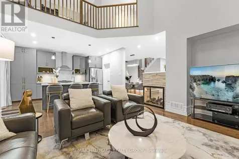 327 Ballinville Circle Ottawa ON K4M 0C4