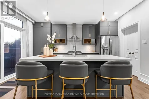 327 Ballinville Circle Ottawa ON K4M 0C4