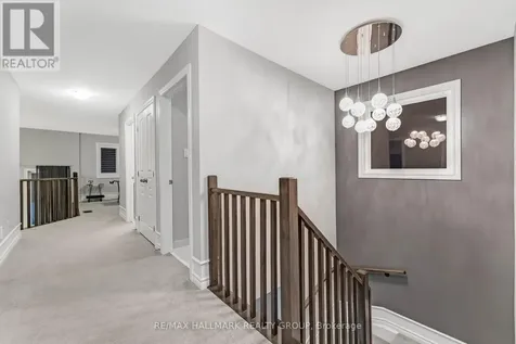 327 Ballinville Circle Ottawa ON K4M 0C4