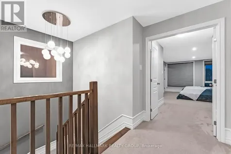 327 Ballinville Circle Ottawa ON K4M 0C4