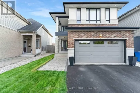 327 Ballinville Circle Ottawa ON K4M 0C4