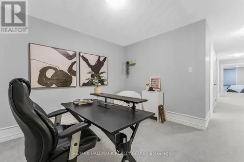 327 Ballinville Circle Ottawa ON K4M 0C4