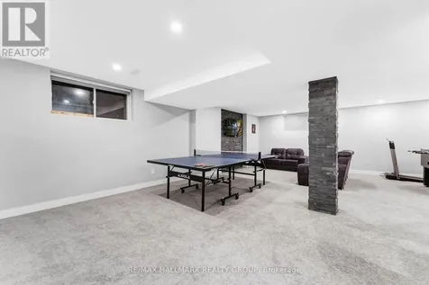 327 Ballinville Circle Ottawa ON K4M 0C4
