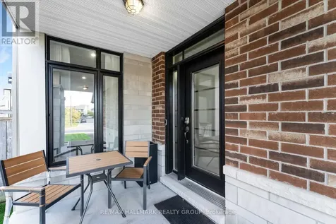 327 Ballinville Circle Ottawa ON K4M 0C4