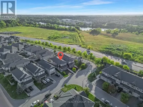 327 Ballinville Circle Ottawa ON K4M 0C4