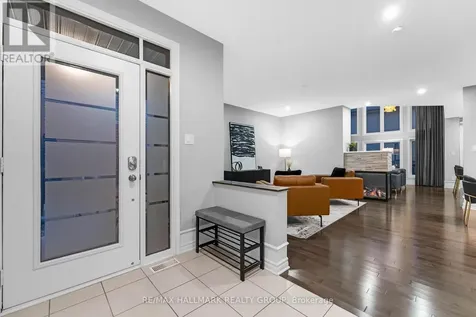 327 Ballinville Circle Ottawa ON K4M 0C4