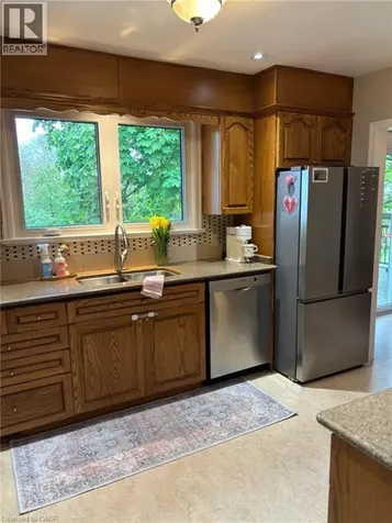 13 Carolina Drive Brantford ON N3R 1X6
